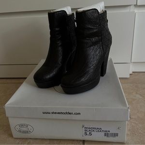 Steve Maddens Black Roadruna Boots